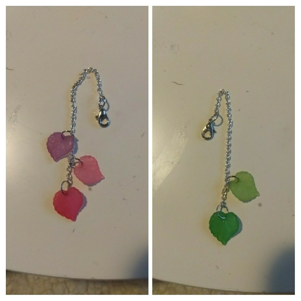 Leaf pacifier charm